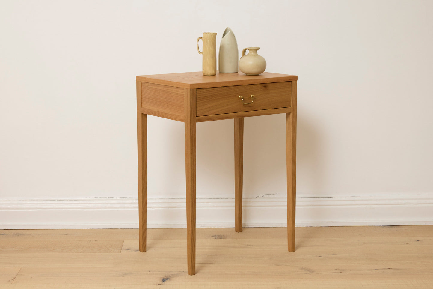 Nightstand Alma
