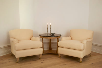 Armchair Essy